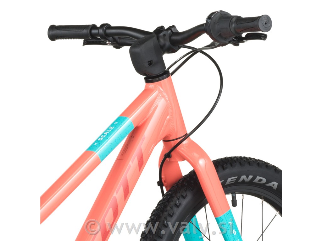 Scott otroško kolo Scale 200 roza