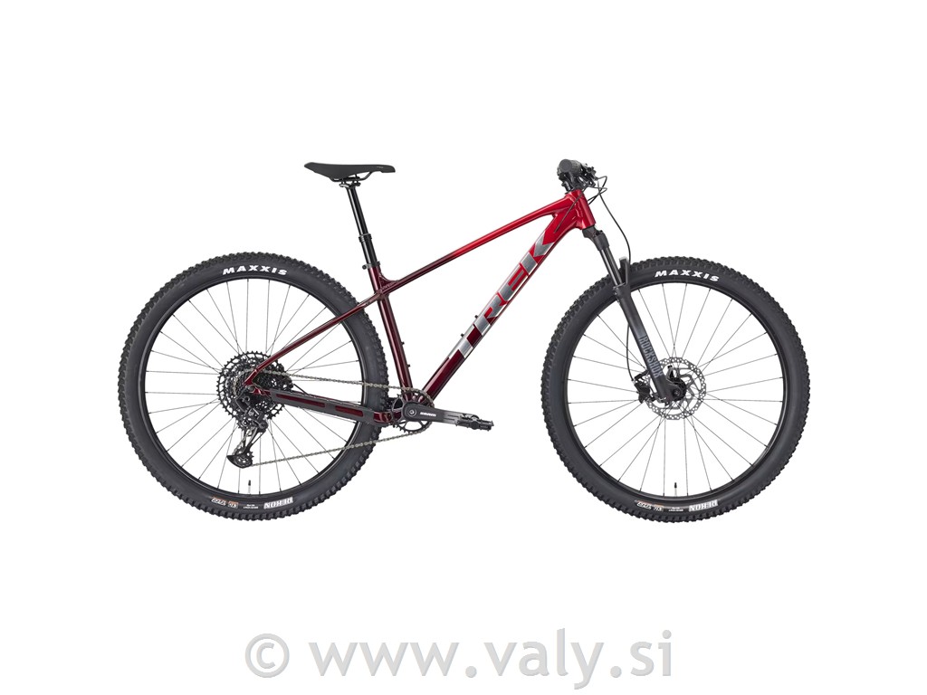 Trek gorsko kolo MARLIN 7 Gen 3 rdeča