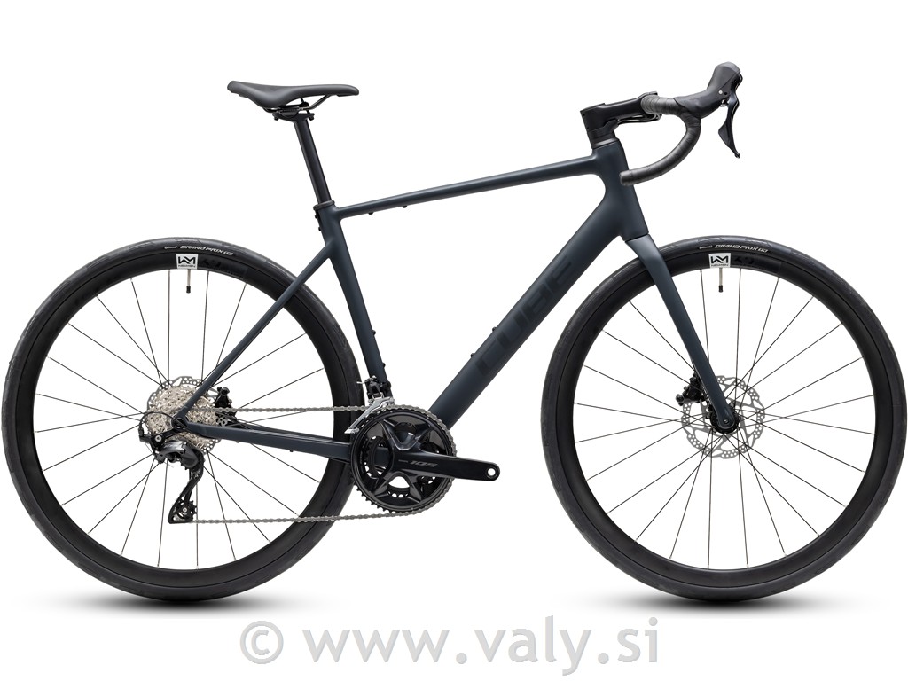 Cube cestno kolo Attain SLX črna (black´n´chrome)