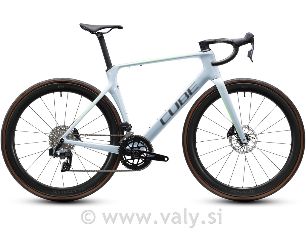Cube cestno kolo Agree C:62 EX glacier´n´black