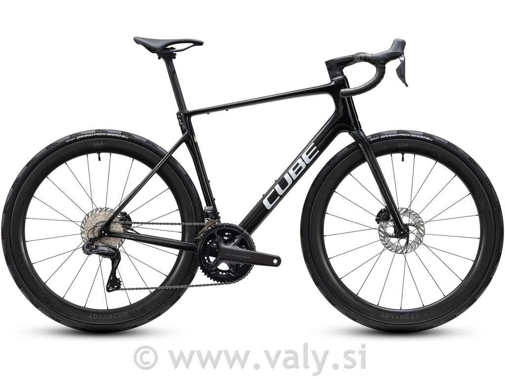 Cube cestno kolo Attain C:62 SLT črna (carbon´n´white)