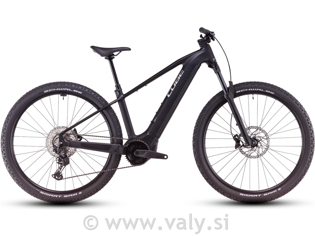 Cube kolo Reaction Hybrid RACE 800 črna