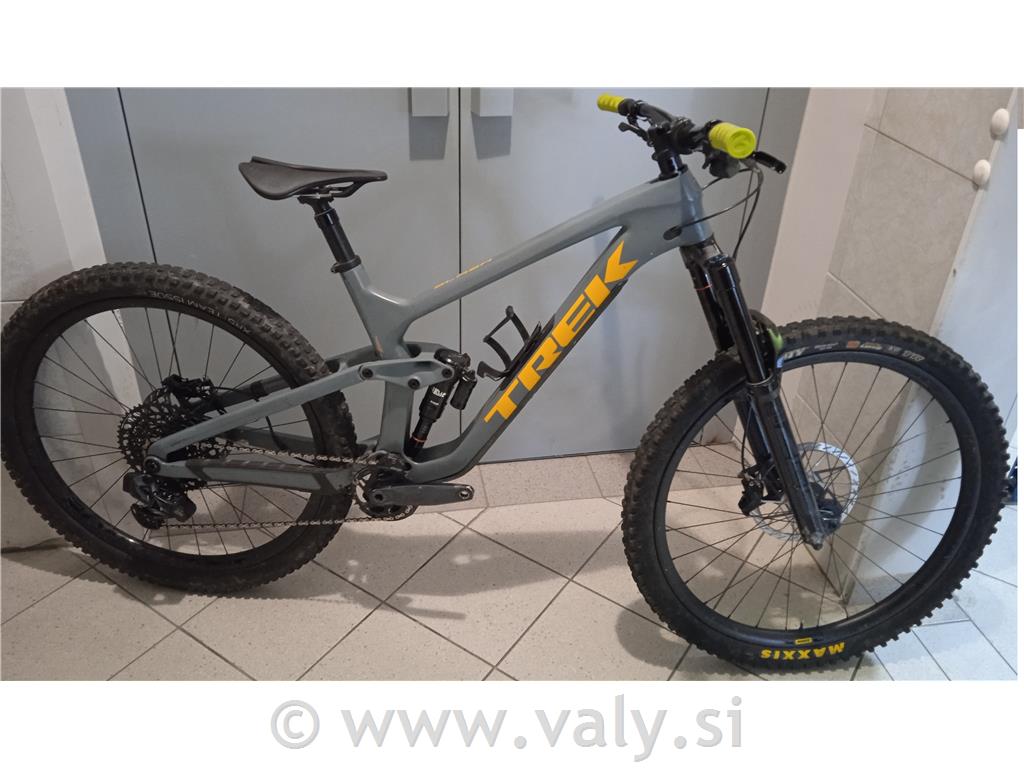 Trek Slash 9.8 AXS rabljeno gorsko kolo-odlično ohranjeno