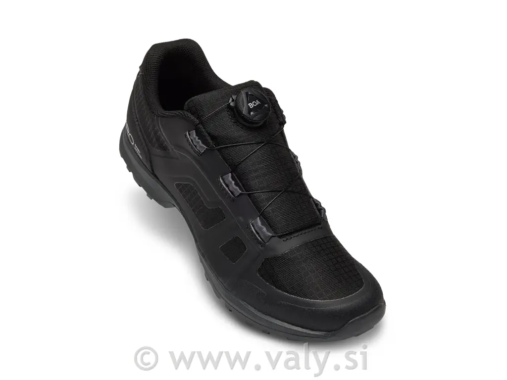 Giro kolesarski čevlji Gauge Boa črna
