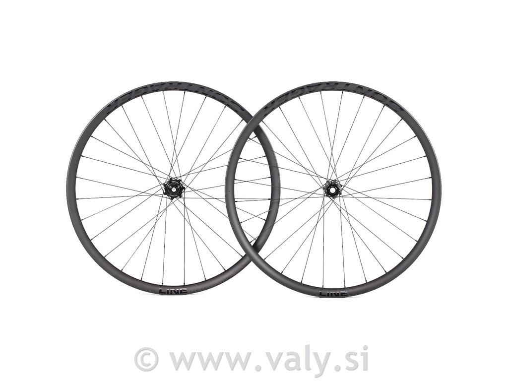 Bontrager obročnik Line Elite 30 15x110mm & 12x148mm