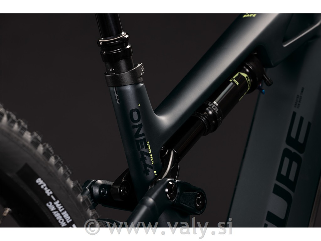 Cube kolo Stereo Hybrid ONE44 HPC Race črna (coal´n´green)