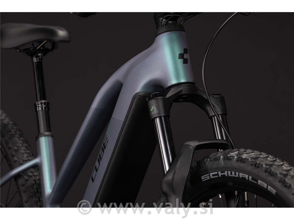 Cube kolo Reaction Hybrid PRO 800 modra (polarlight´n´black)