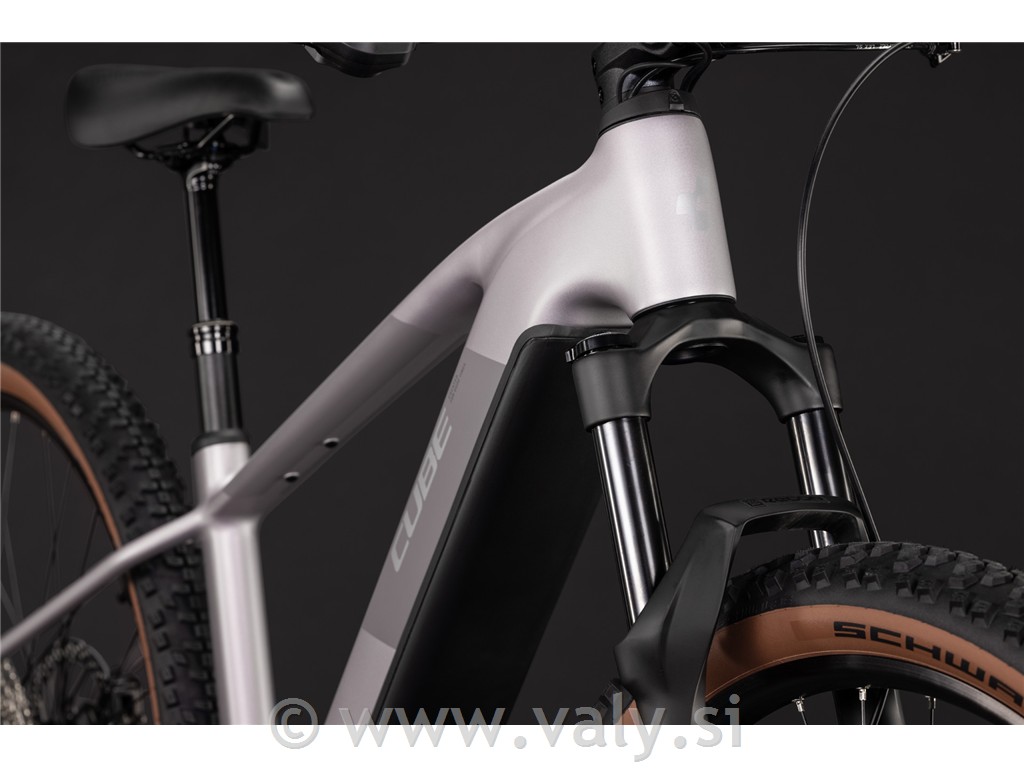 Cube kolo Reaction Hybrid PRO 800 lila (lilacbreeze´n´prizm)