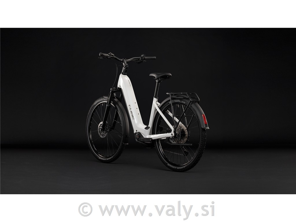 Cube električno kolo Nuride Hybrid Performance 720 EE bela