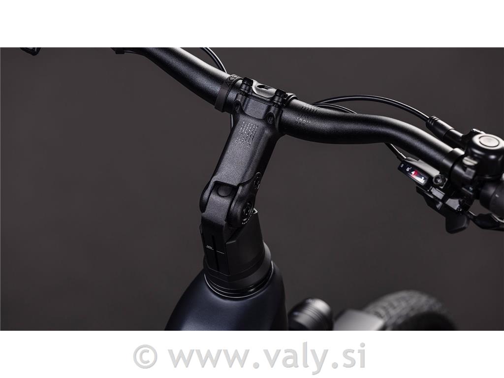 Cube kolo Nuride Hybrid One 600 EE črna (coal´n´chrome)