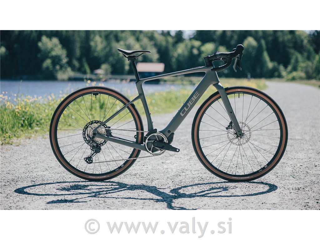 Cube električno gravel kolo Nuroad Hybrid C:62 RACE 400X