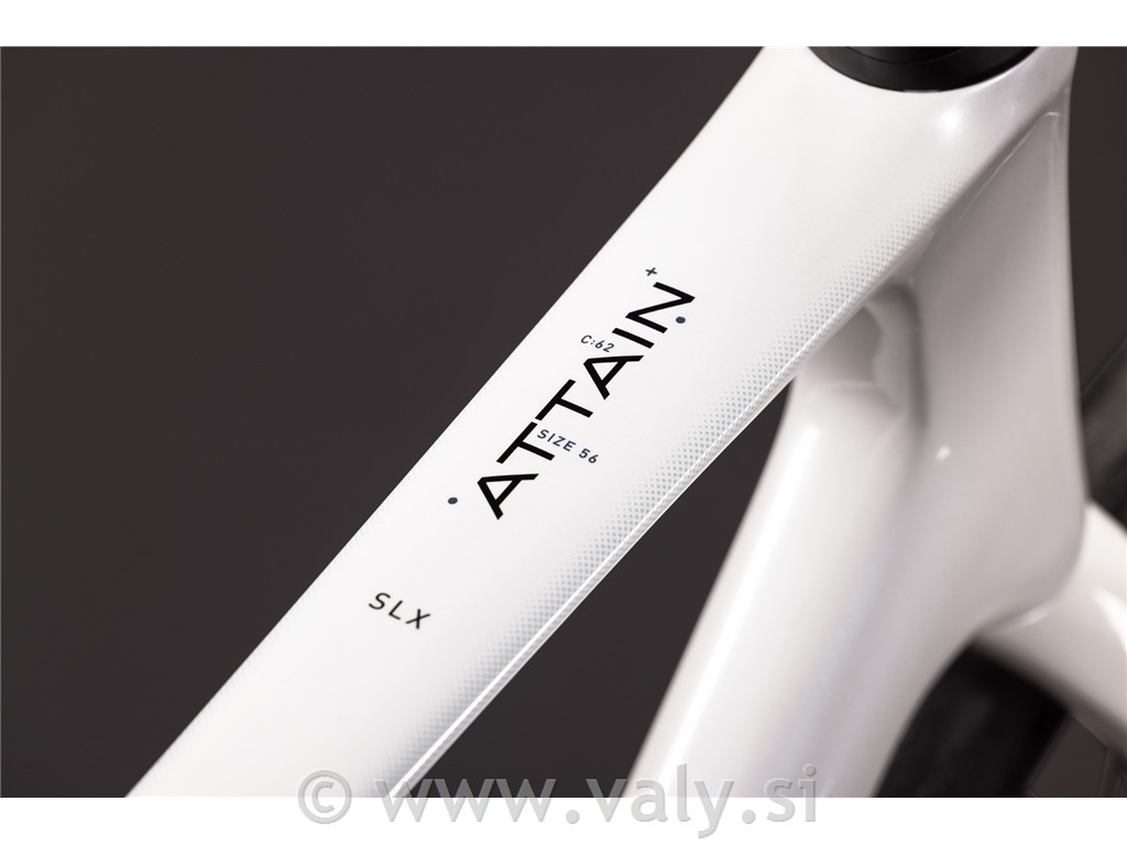 Cube cestno kolo Attain C62 SLX bela (metallicwhite´n´black)