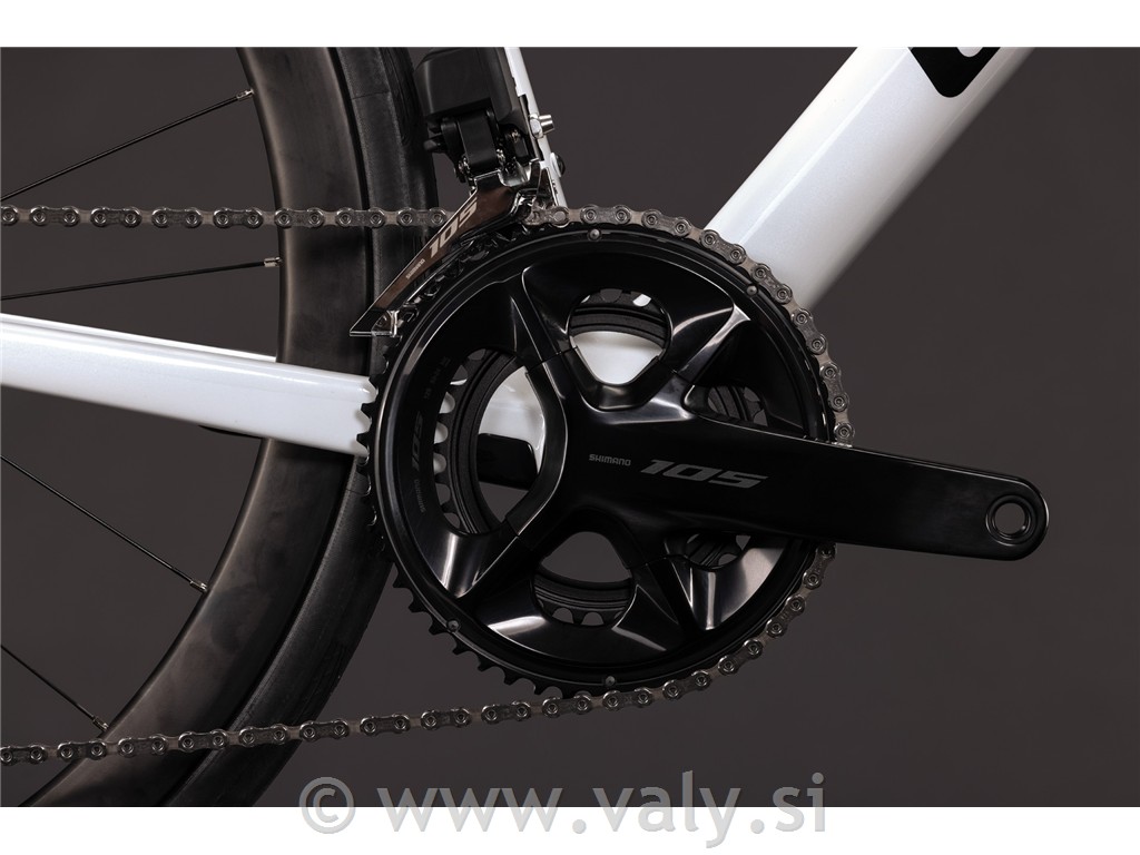 Cube cestno kolo Attain C62 SLX bela (metallicwhite´n´black)