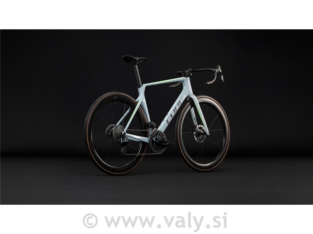 Cube cestno kolo Agree C:62 EX glacier´n´black