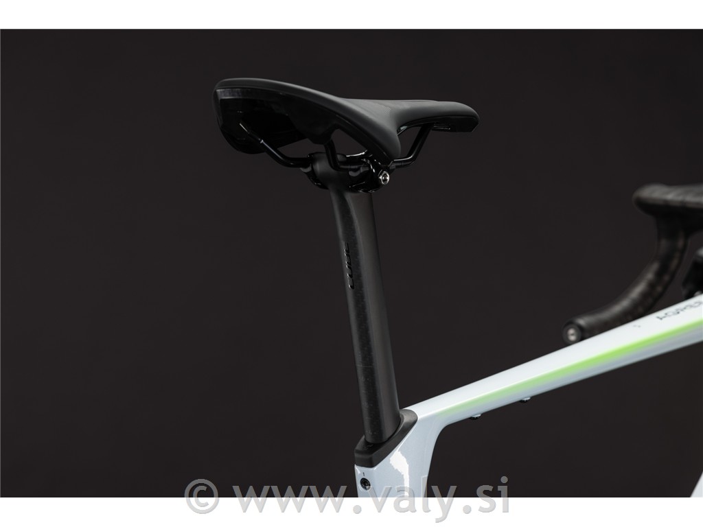Cube cestno kolo Agree C:62 EX glacier´n´black
