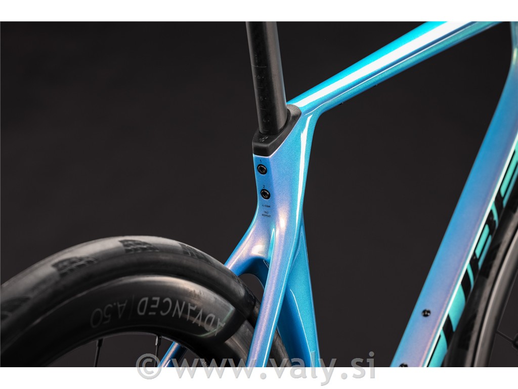 Cube cestno kolo Agree C:62 Pro modra (dream´n´black)