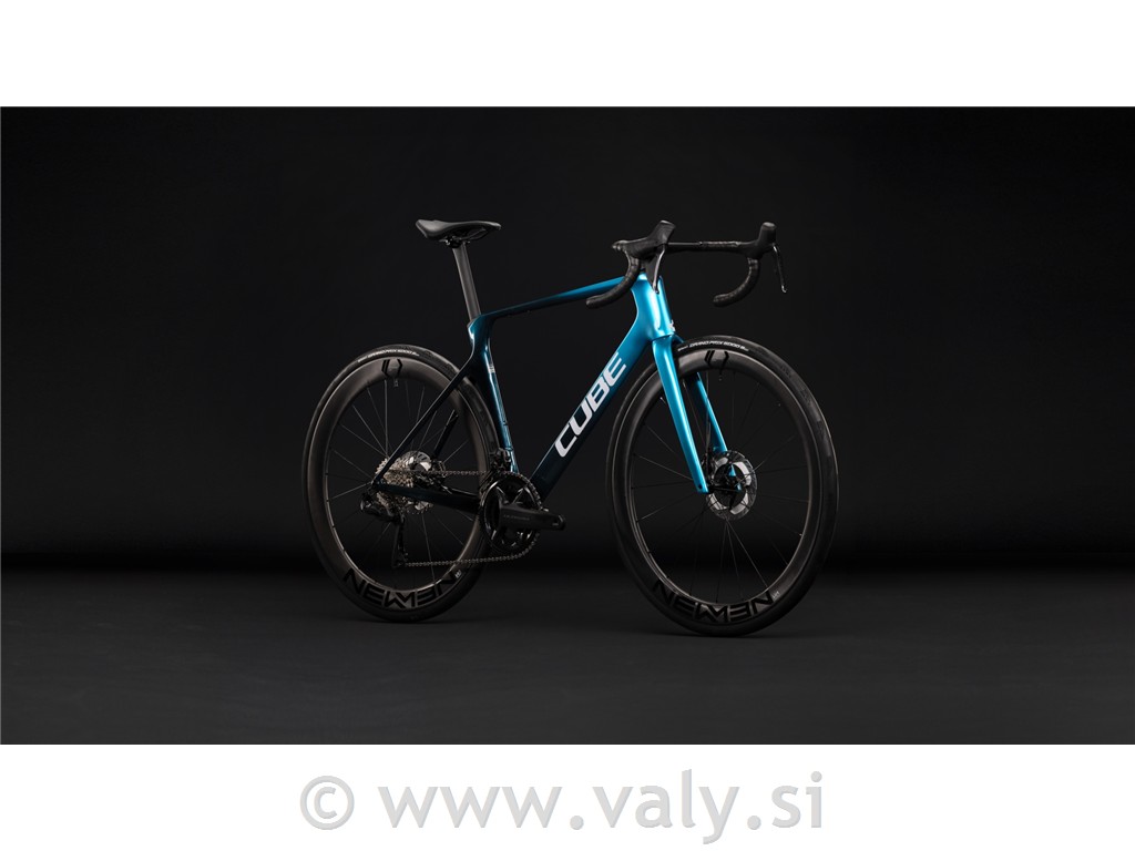 Cube cestno kolo Agree C:62 Race chromeblue´n´liquidblue