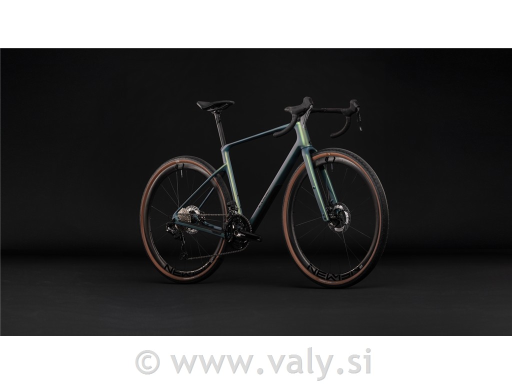 Cube gravel kolo Nuroad C:62 Race zelena (jungali´n´black)