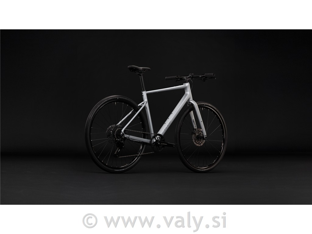 Cube kolo Nulane ONE srebrna (silverstar´n´reflex)