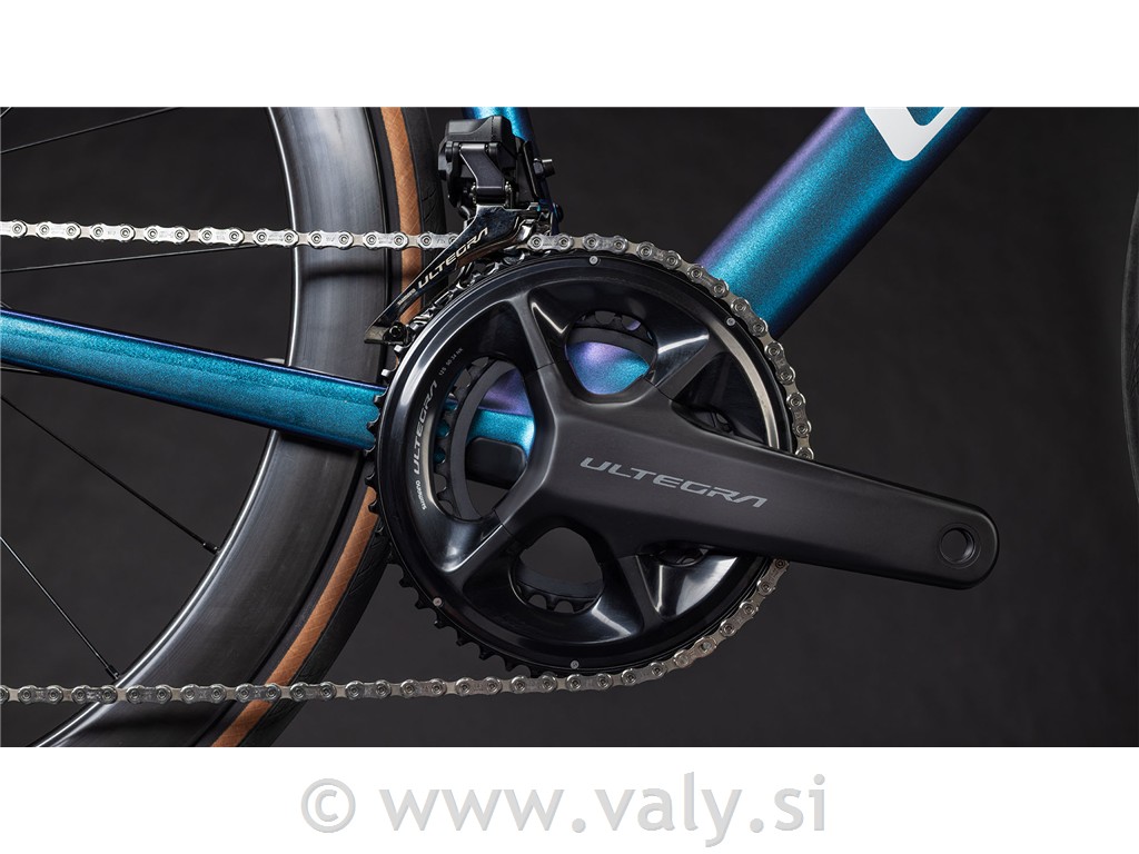 Cube cestno kolo Attain C:62 SLT modra (shiftmint´n´white)