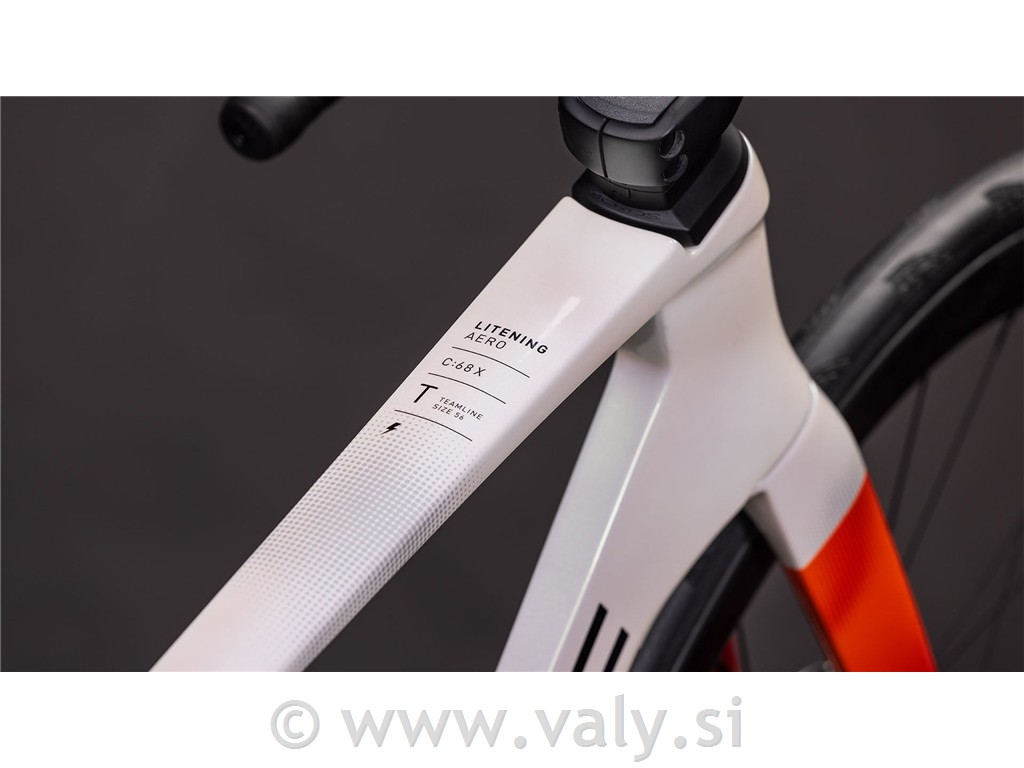 Cube cestno kolo Litening Aero C:68X RACE team