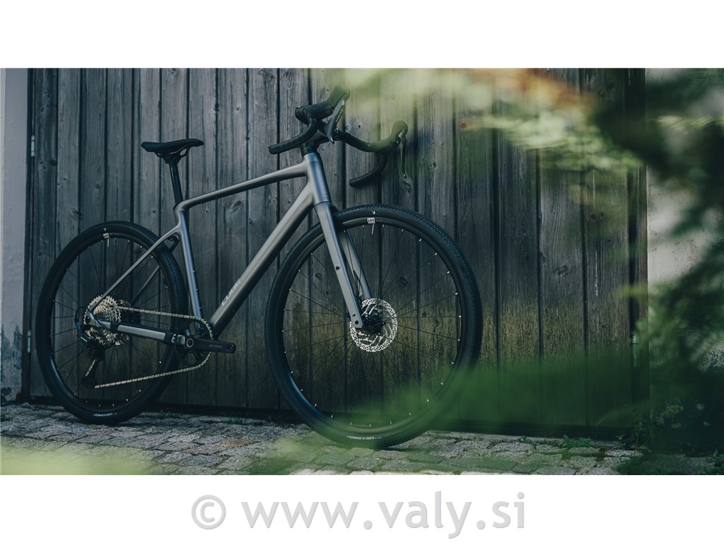 Cube gravel kolo Nuroad SLX (pepelnato siva) ashgrey´n´grey