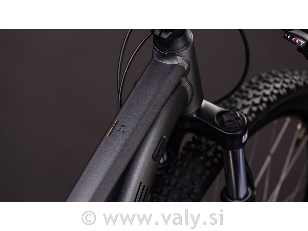 Cube gorsko kolo AIM Pro črna (slateblack´n´black)