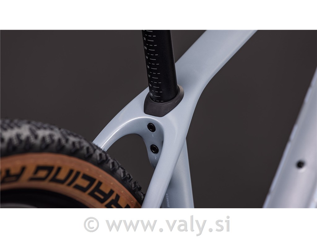 Cube gorsko kolo REACTION C:62 Race siva - bela