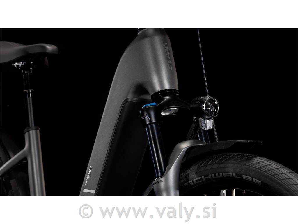 Cube električno kolo Kathmandu Hybrid PRO 800 siva