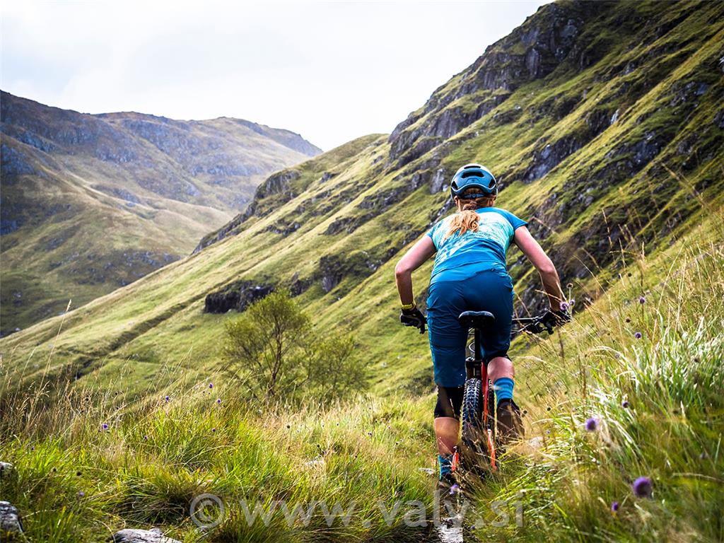 Endura hlače Wms Singletrack Lite Short krajše - rumena