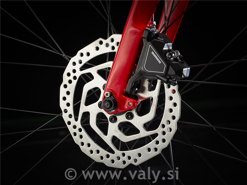 Trek fitnes kolo FX 3 DISC rdeča