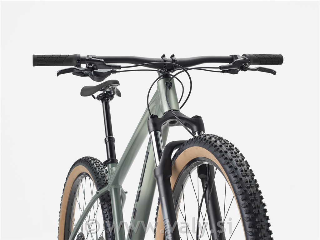Trek gorsko kolo MARLIN 6 Gen 3 siva